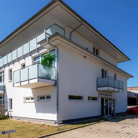 Hafensegler Am Stadthafen *